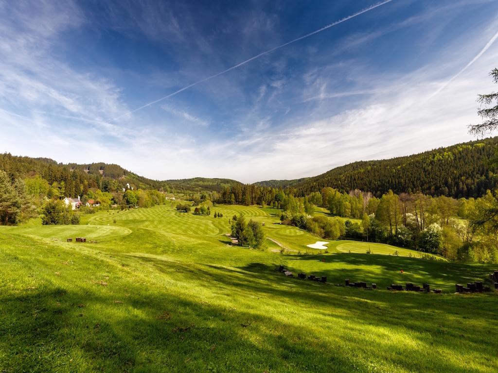 Cihelny Golf & Wellness Resort Karlovy Vary Extérieur photo